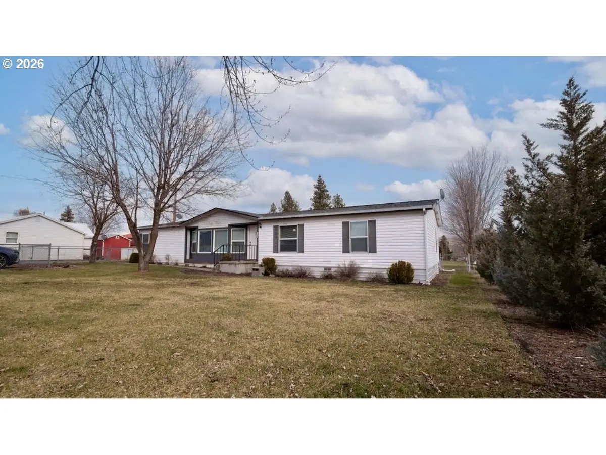 155 S 20th Ave, Elgin, OR 97827 - Image #1