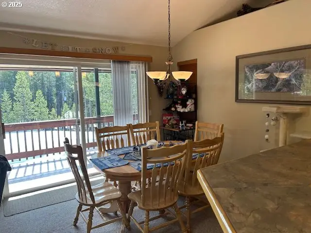 139957 Pine Creek Loop, Crescent Lake, OR 97733 - #3