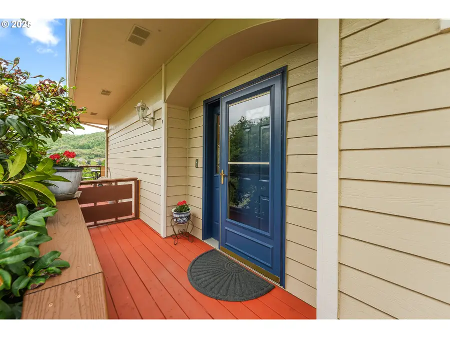 371 NW Rachel Lynn Way, Roseburg, OR 97471 - #2