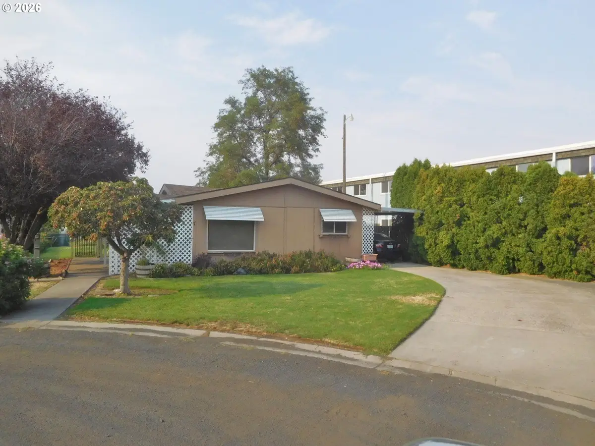 910 Cowl St #7, Milton Freewater, OR 97862 - #1