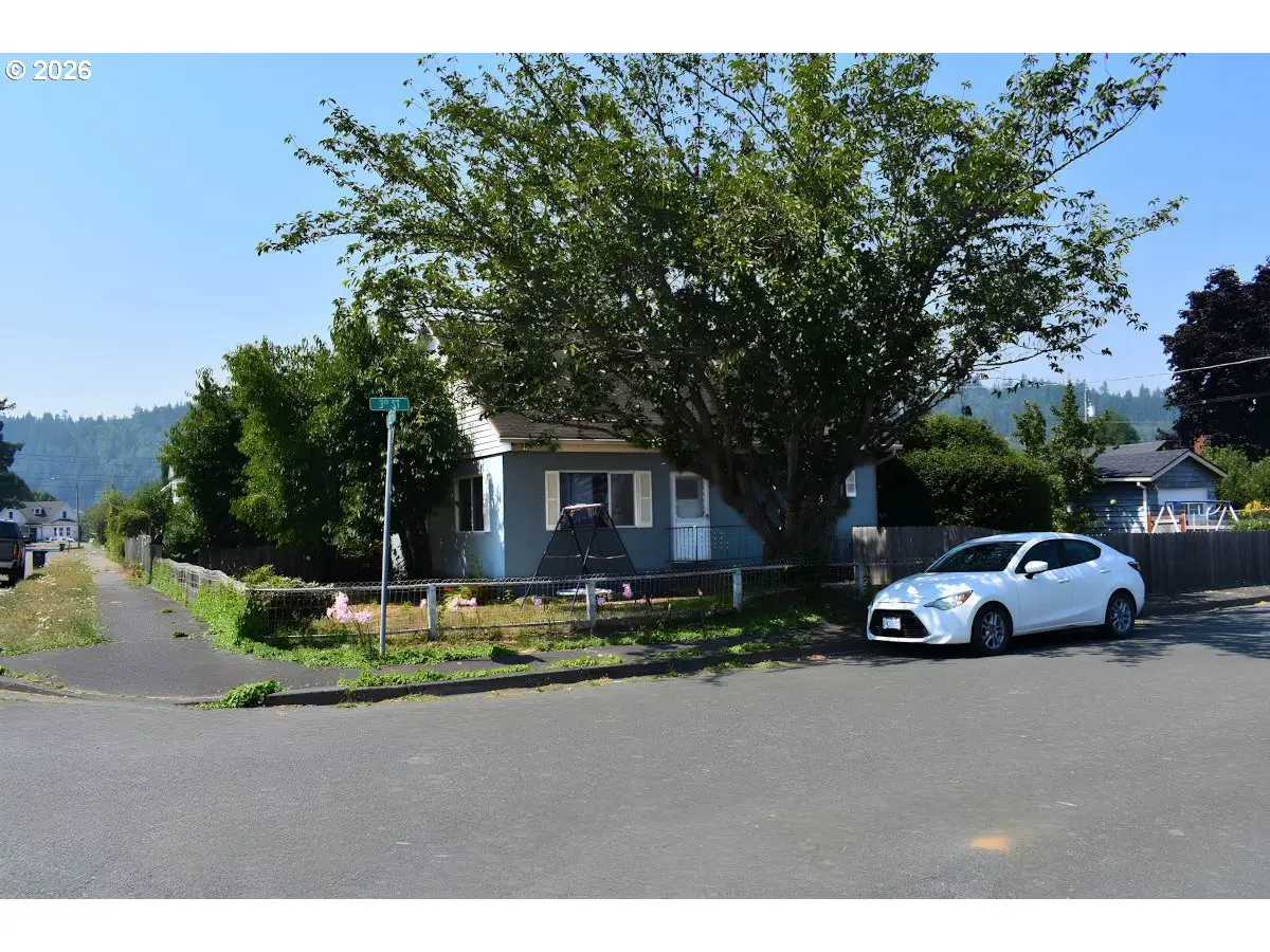 126 3rd St, Myrtle Point, OR 97458 - #1