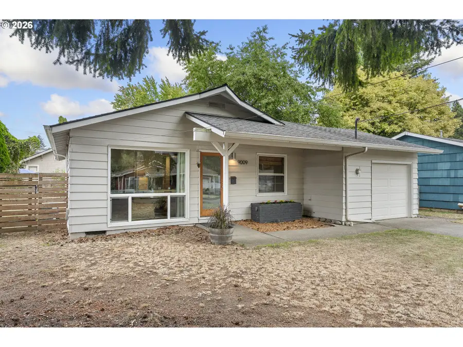 9009 N New York Ave, Portland, OR 97203 - #2
