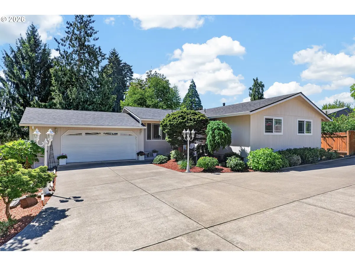 2530 SW 192nd Ave, Beaverton, OR 97003 - #1