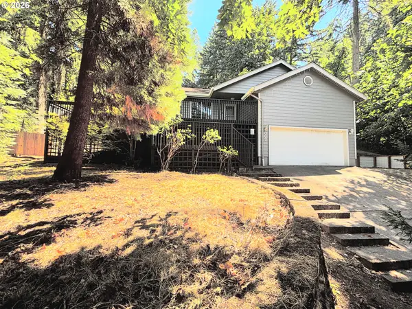867 S 71st St, Springfield, OR 97478