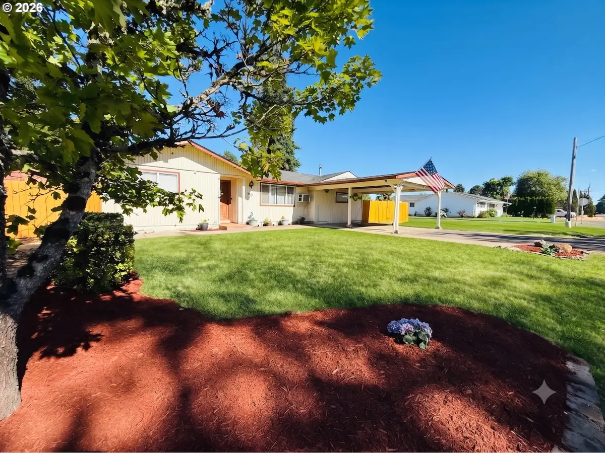 109 Oak St, Amity, OR 97101 - #1