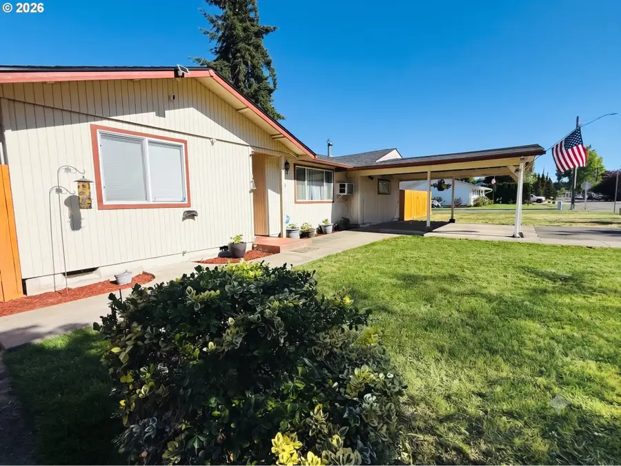 109 Oak St, Amity, OR 97101 - #2