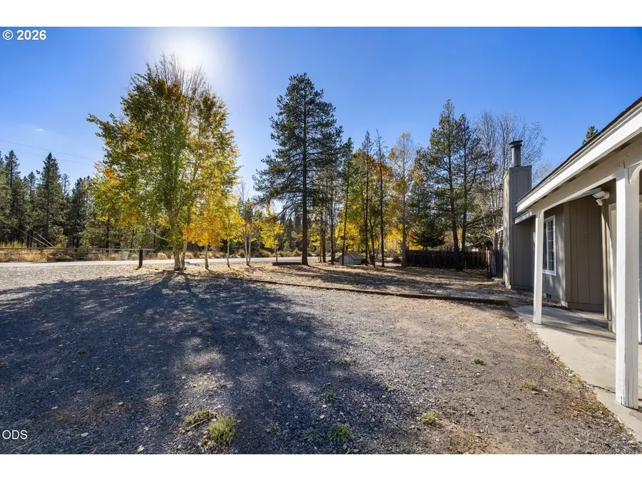 52300 Glenwood Dr, La Pine, OR 97739 - #3