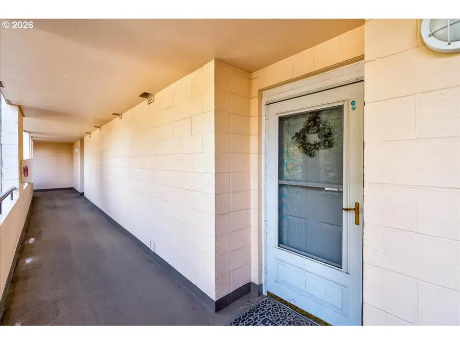 6625 W Burnside St #234, Portland, OR 97210 - #2