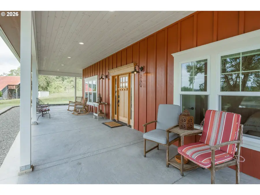 1552 Azalea Dr, Elkton, OR 97436 - #3