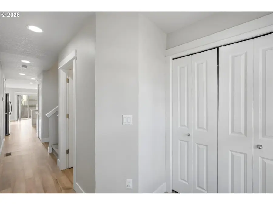 7118 SE Fern Ave, Portland, OR 97206 - #3