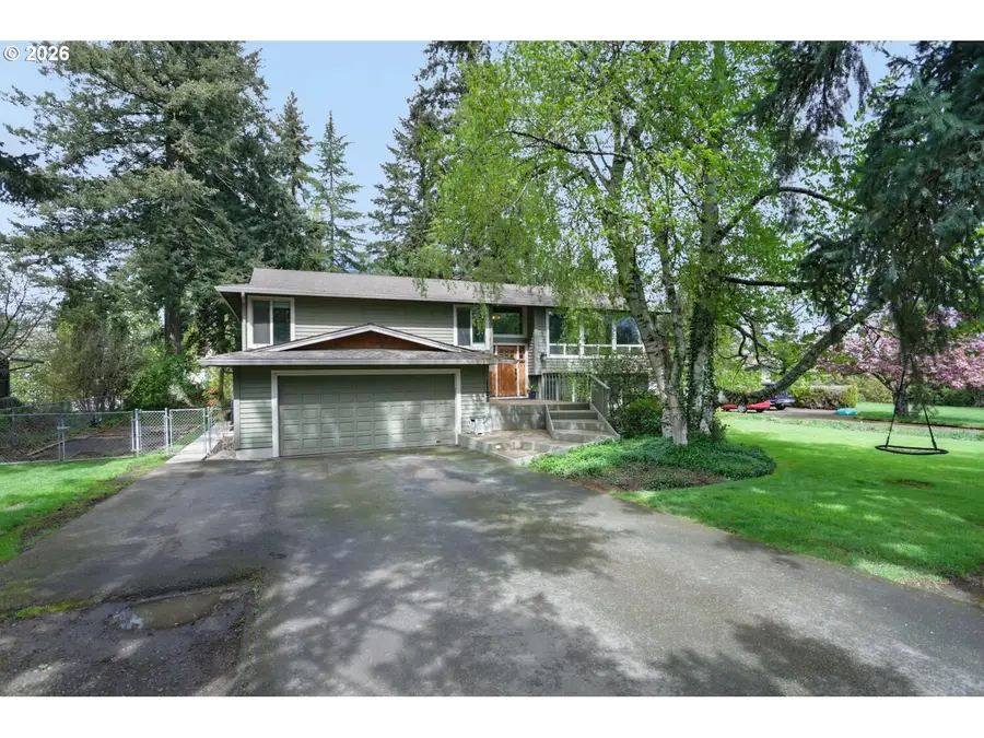 1105 Marylhurst Dr, West Linn, OR 97068 - #2