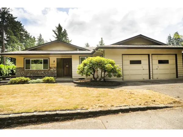 15236 SE Kelly St, Portland, OR 97236