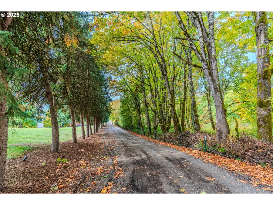 17675 SE Mckinley Rd, Gresham, OR 97080 - Image #2