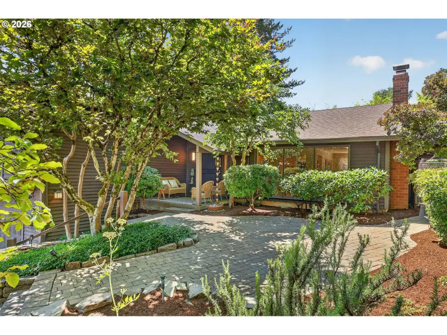 3165 SW Raleighview Dr, Portland, OR 97225 - #3