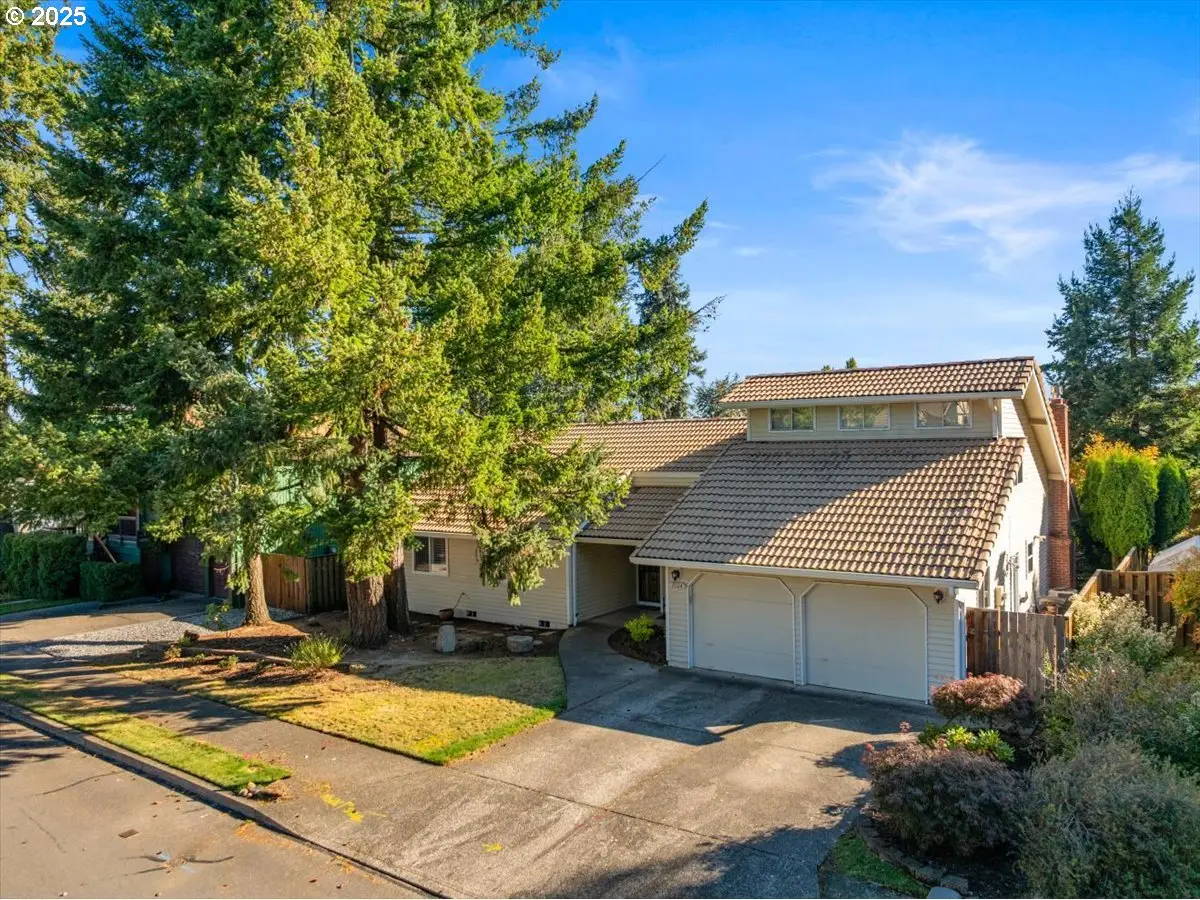 2104 NE 165th Dr, Portland, OR 97230 - Image #1