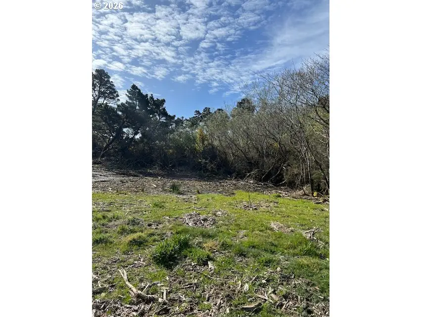 00 18th St Sw, Bandon, OR 97411 - #3