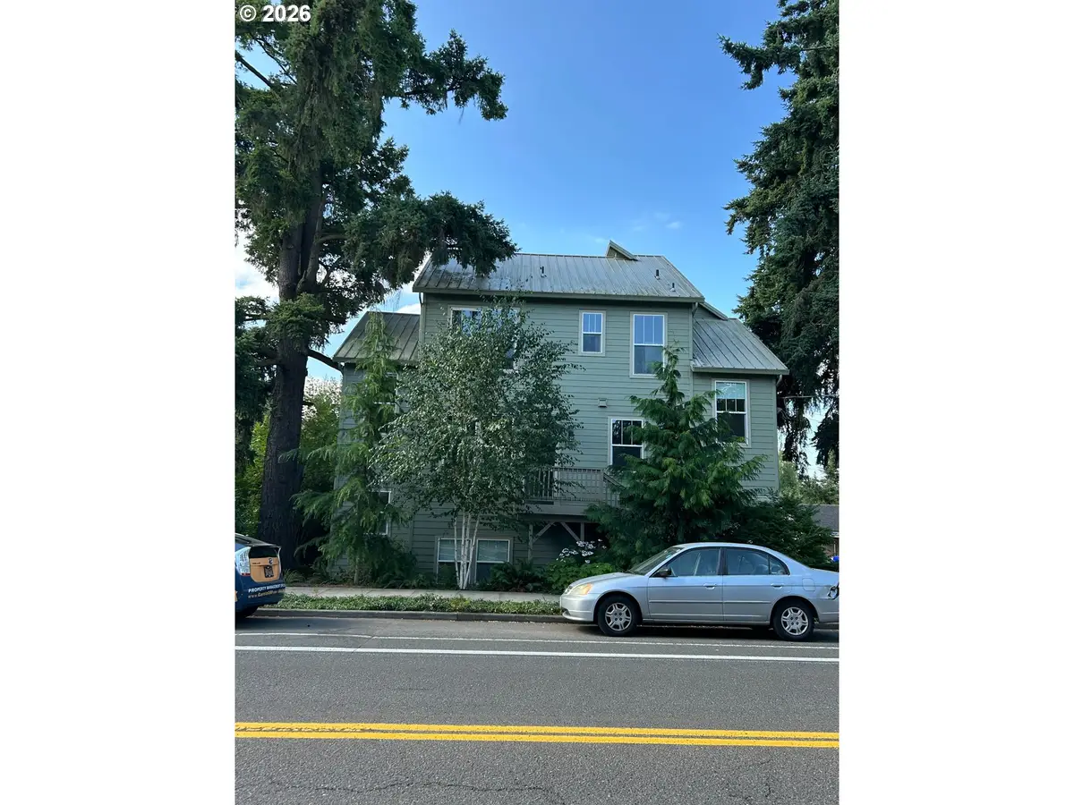 8780 SE Flavel St, Portland, OR 97266 - #1