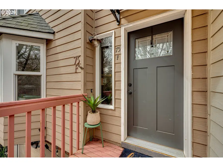 75 River Rock Ln #F, Woodland, WA 98674 - #3