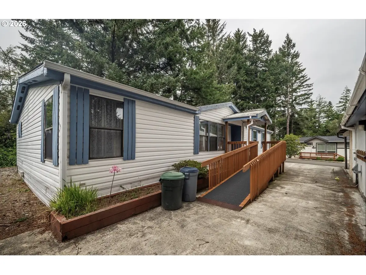 1445 Village Pines Ave, Coos Bay, OR 97420 - #1
