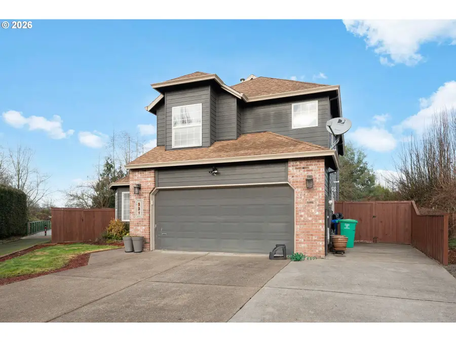 531 NE Meadow Dr, Portland, OR 97211 - #3