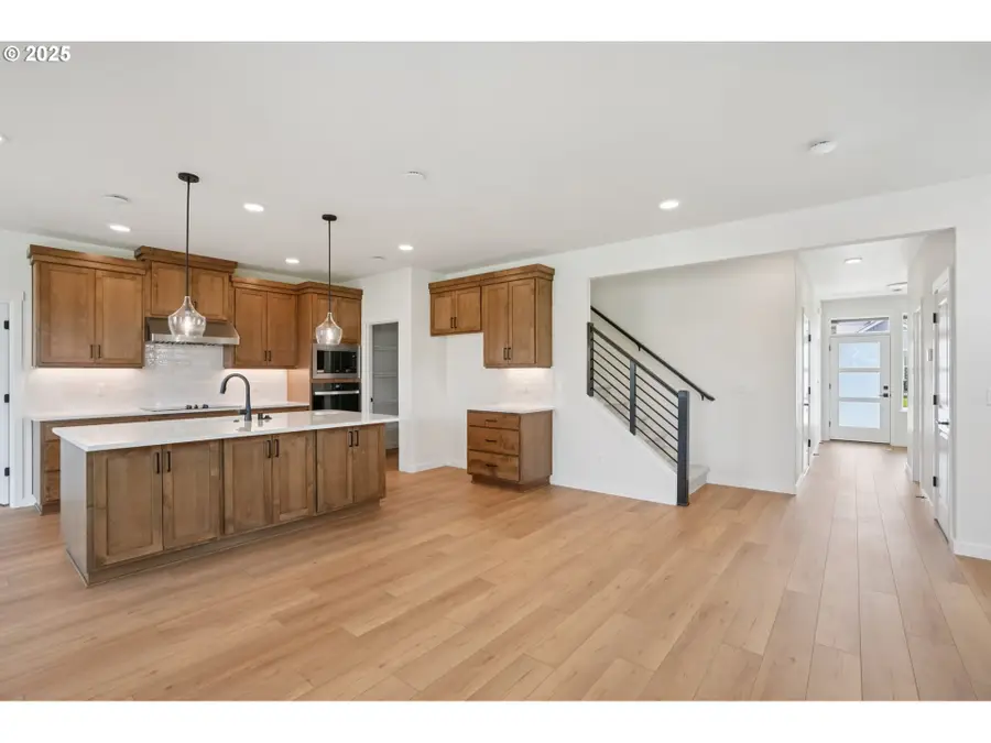 1101 N 44th Pl, Ridgefield, WA 98642 - Image #2