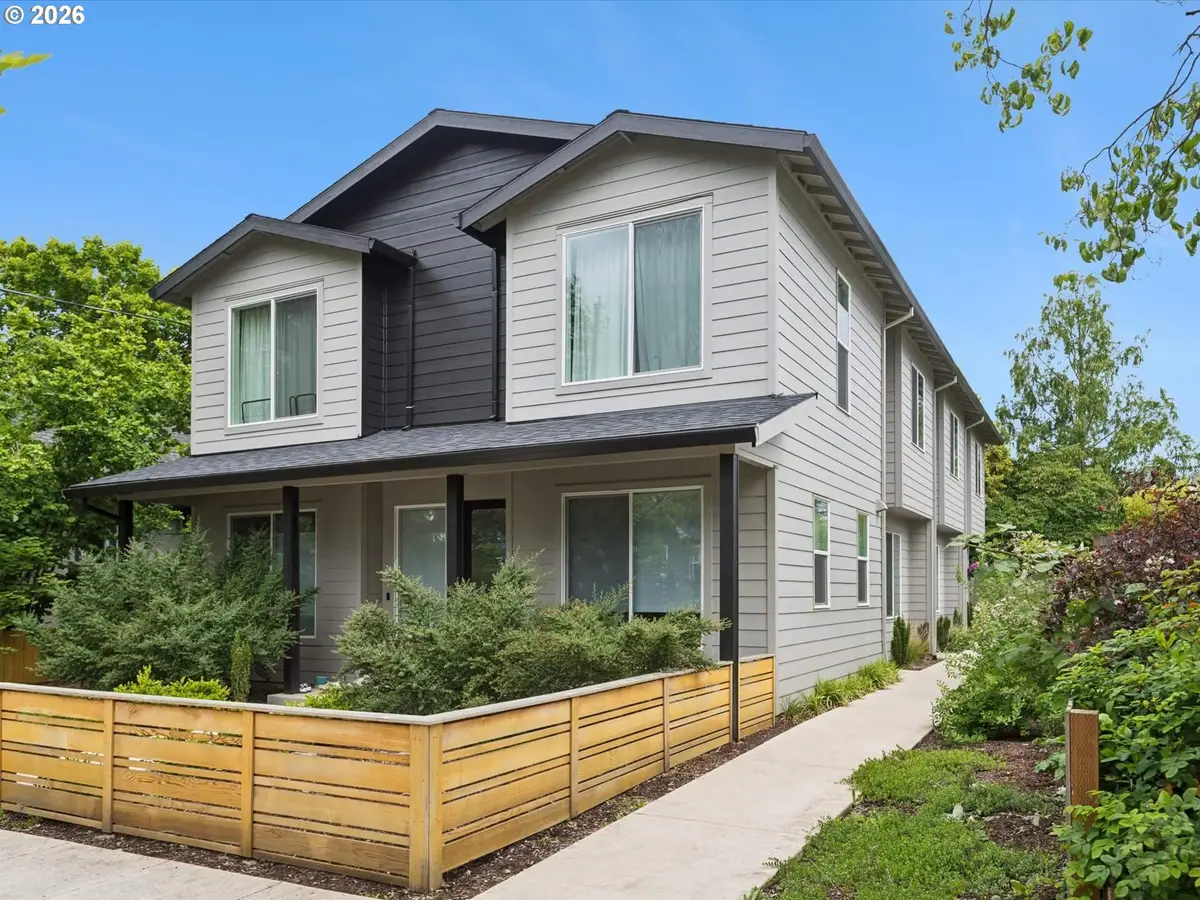 6410 N Burrage Ave, Portland, OR 97217 - #1