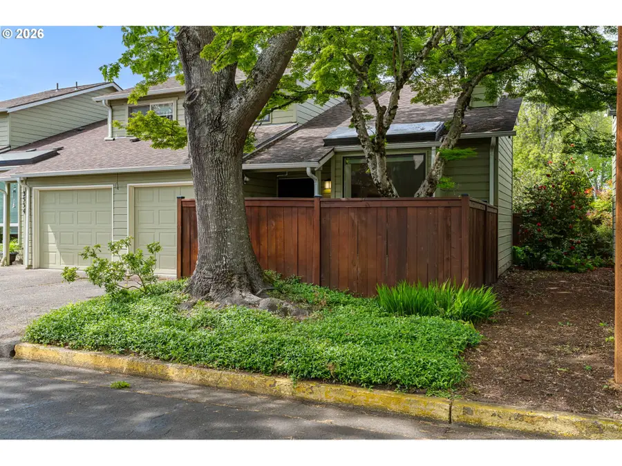 3536 Westleigh St, Eugene, OR 97405 - #3