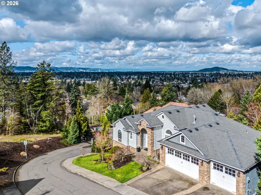 8512 SE Constance Dr, Happy Valley, OR 97086 - #3