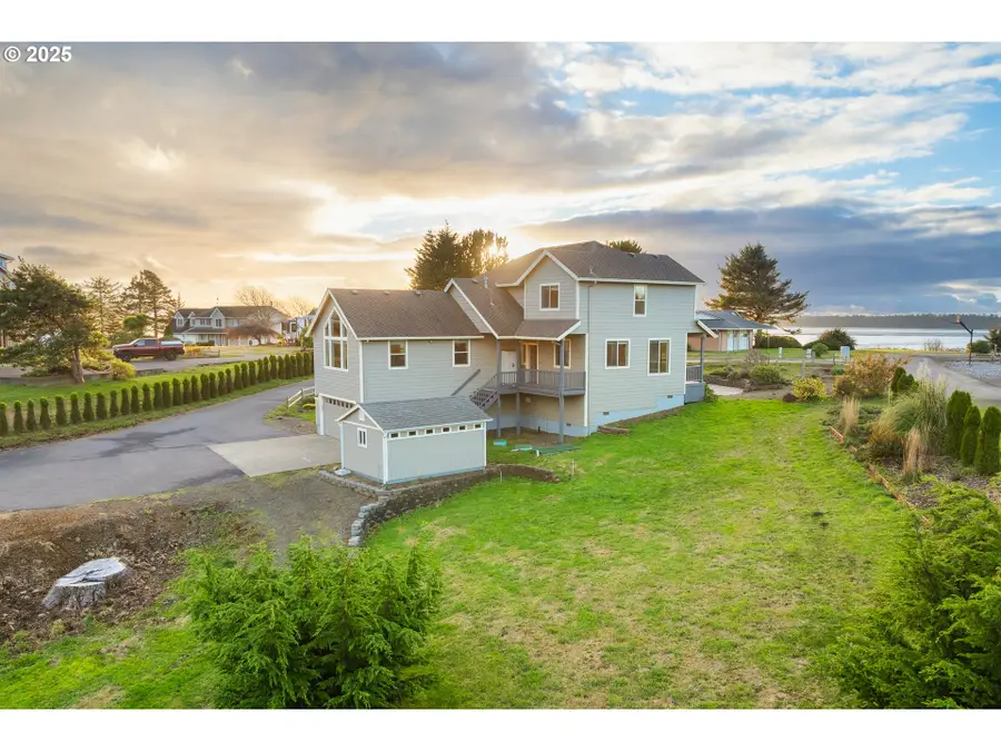 4955 Bourbon Pl W, Tillamook, OR 97141 - Image #3