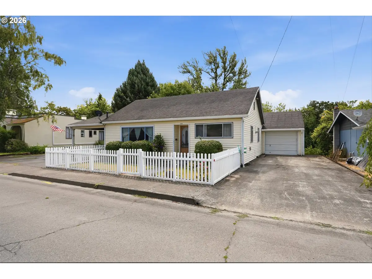 730 E Main St, Sheridan, OR 97378 - #1
