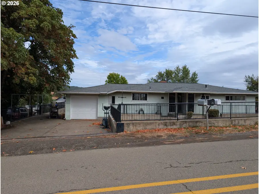 70 NE Brosi Orchard Rd, Winston, OR 97496 - #2