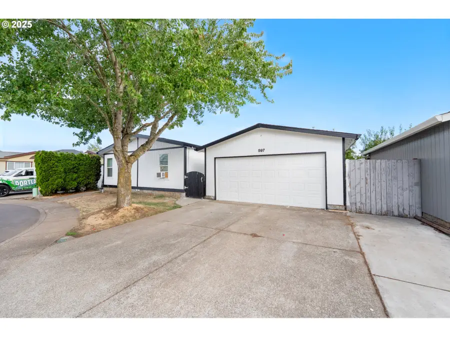 597 Barley St, Woodburn, OR 97071 - Image #2