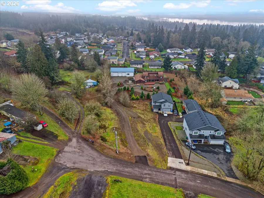 1173 Birch St, Kalama, WA 98625 - #2