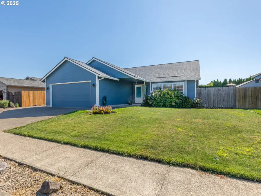 387 SE 7th Ave, Canby, OR 97013 - Image #2