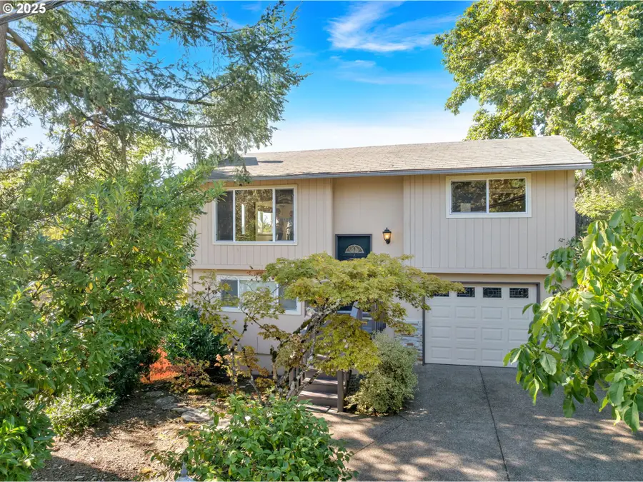 1870 Hemlock St, West Linn, OR 97068 - Image #3