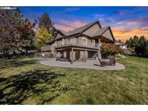 1154 NW Redfield Cir, Bend, OR 97703