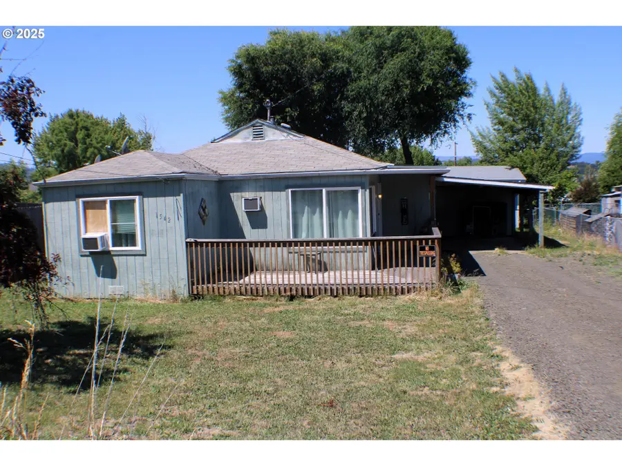 1542 NE Hollis St, Roseburg, OR 97470 - Image #2