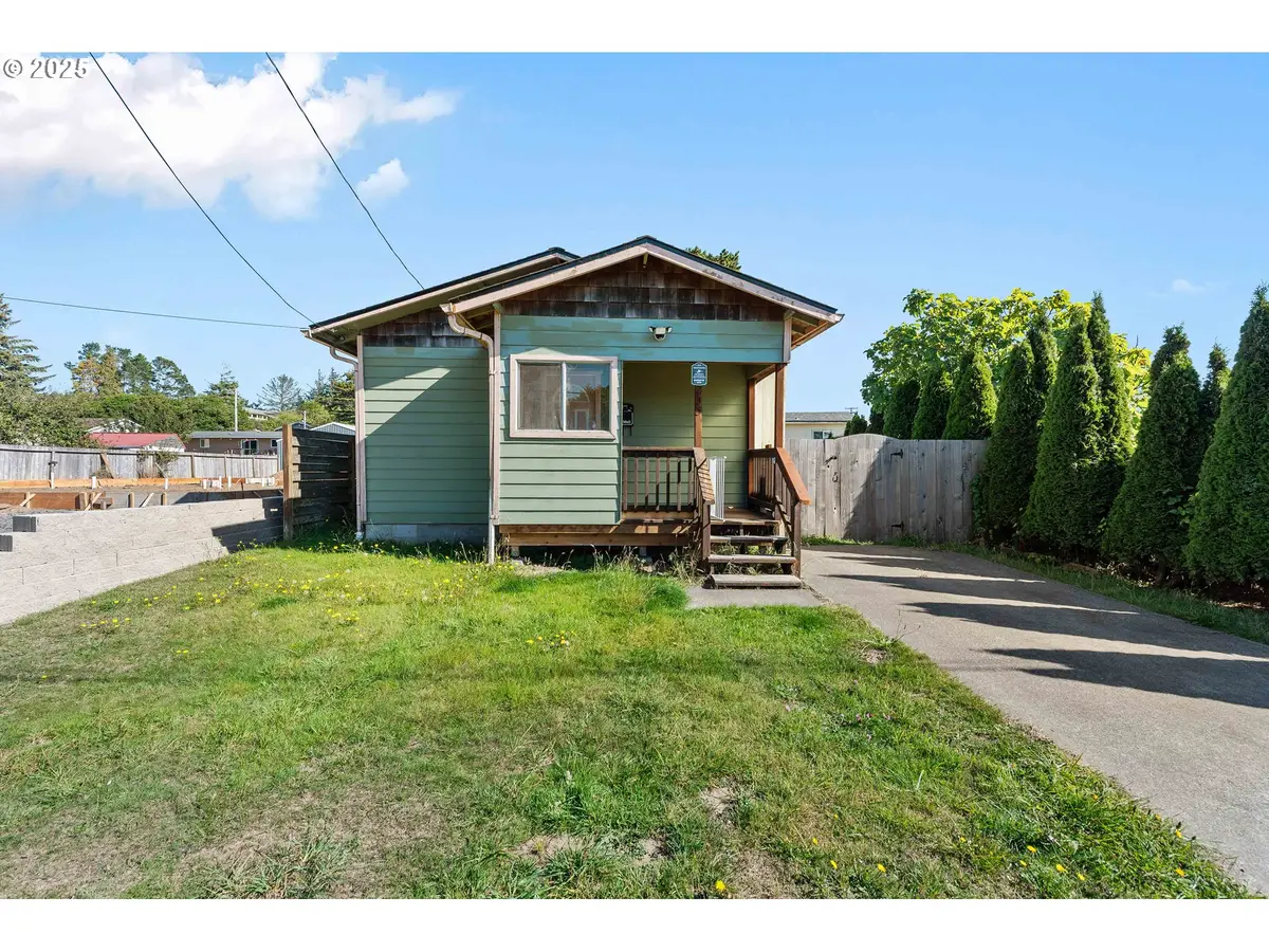 235 N Wall St, Coos Bay, OR 97420 - #1