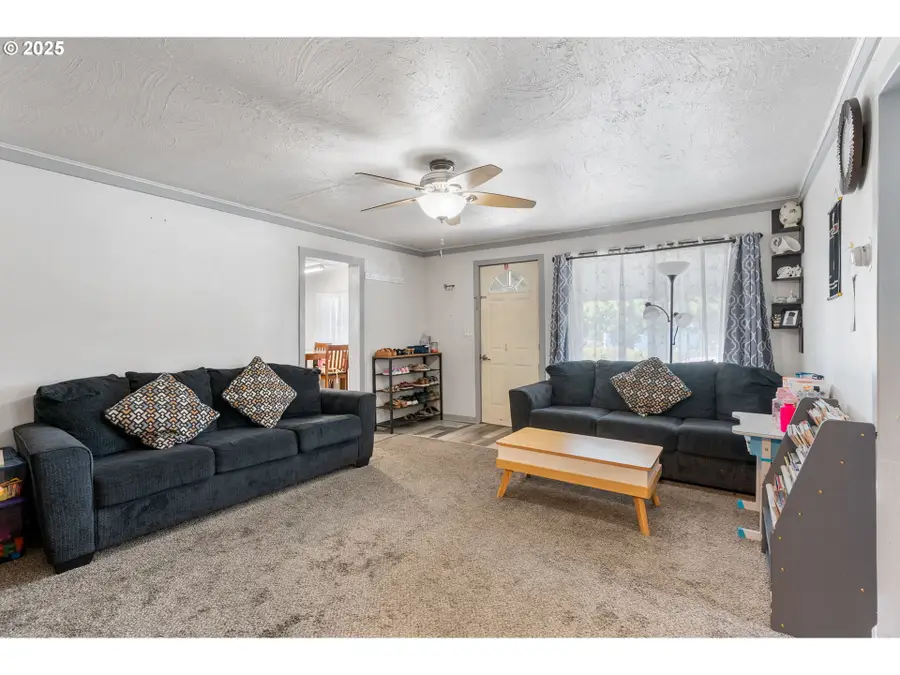 1508 E 12th St, The Dalles, OR 97058 - Image #3