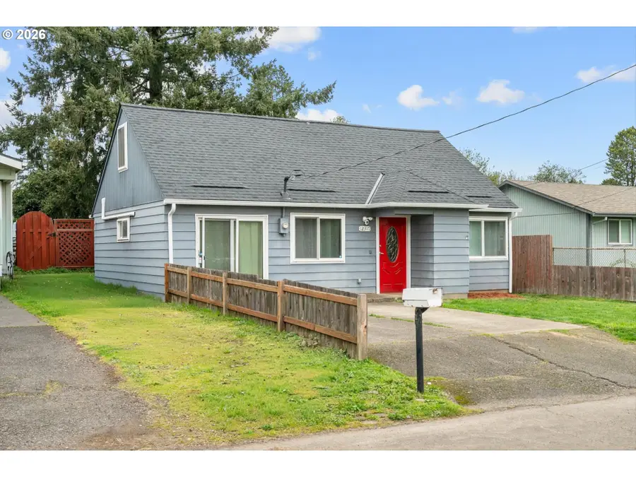 12317 SE Tibbetts St, Portland, OR 97236 - #2