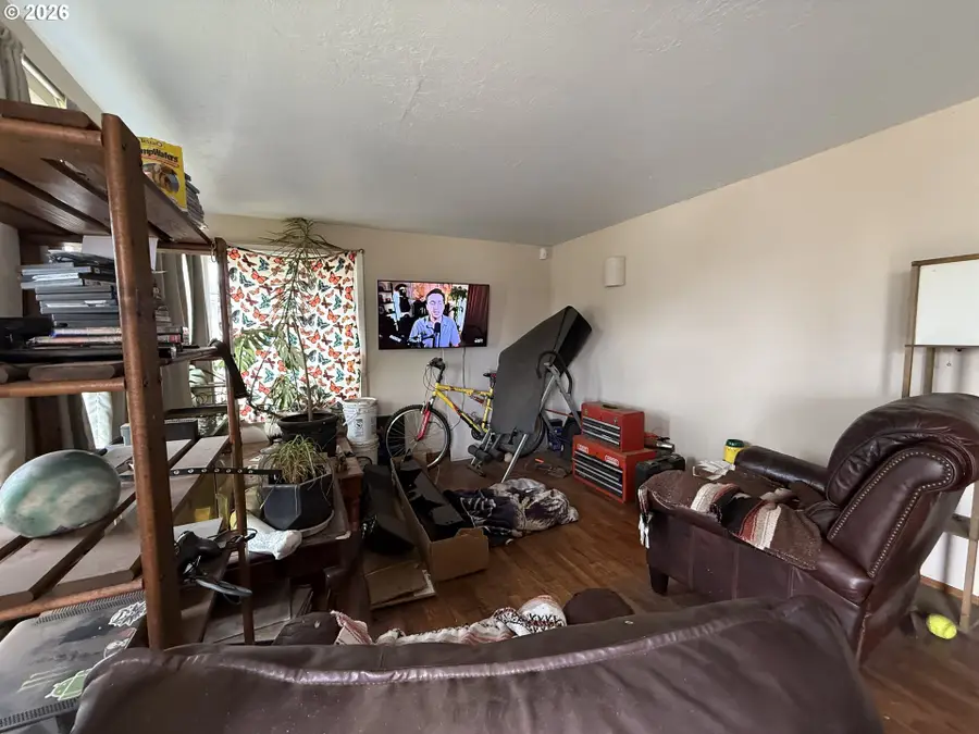 1202 Iris St, Brookings, OR 97415 - #3