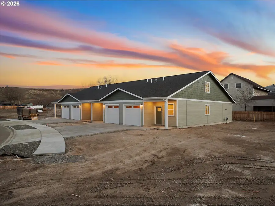 591 Park Springs Ave, Baker City, OR 97814 - Image #3