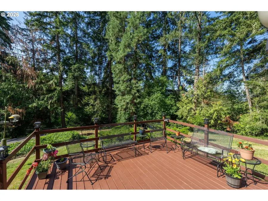 320 Haussler Rd, Kelso, WA 98626 - #3