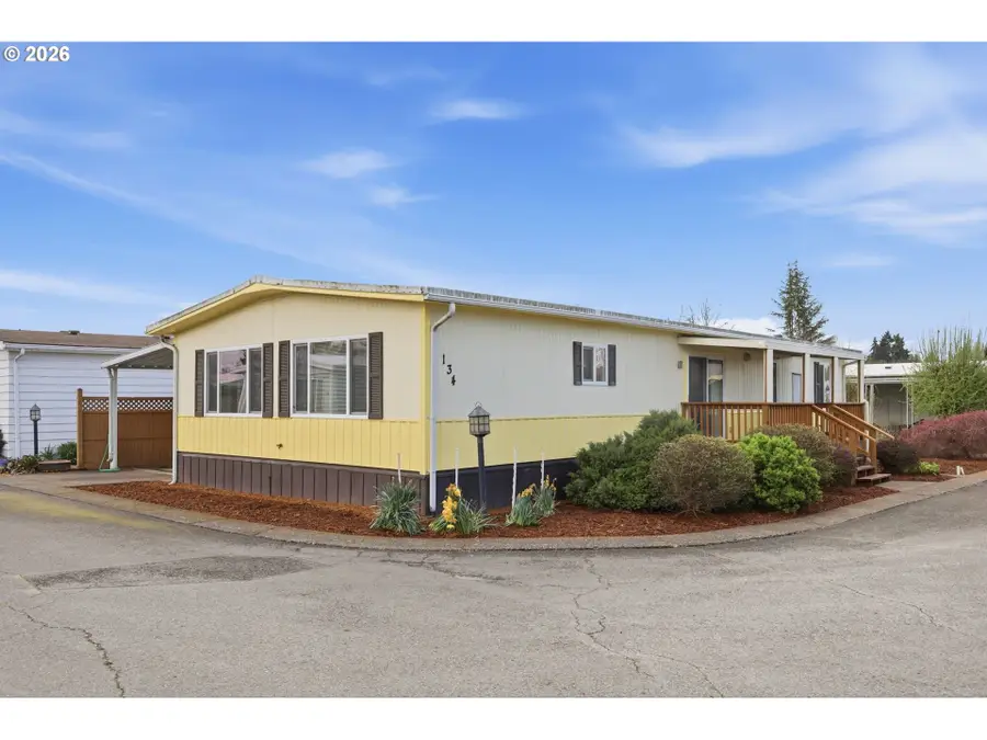 1800 Lakewood Ct #134, Eugene, OR 97402 - #2