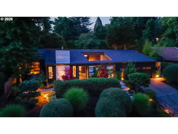 3753 SW Lyle Ct, Portland, OR 97221