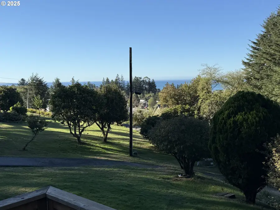 97923 Payne Rd, Brookings, OR 97415 - Image #3