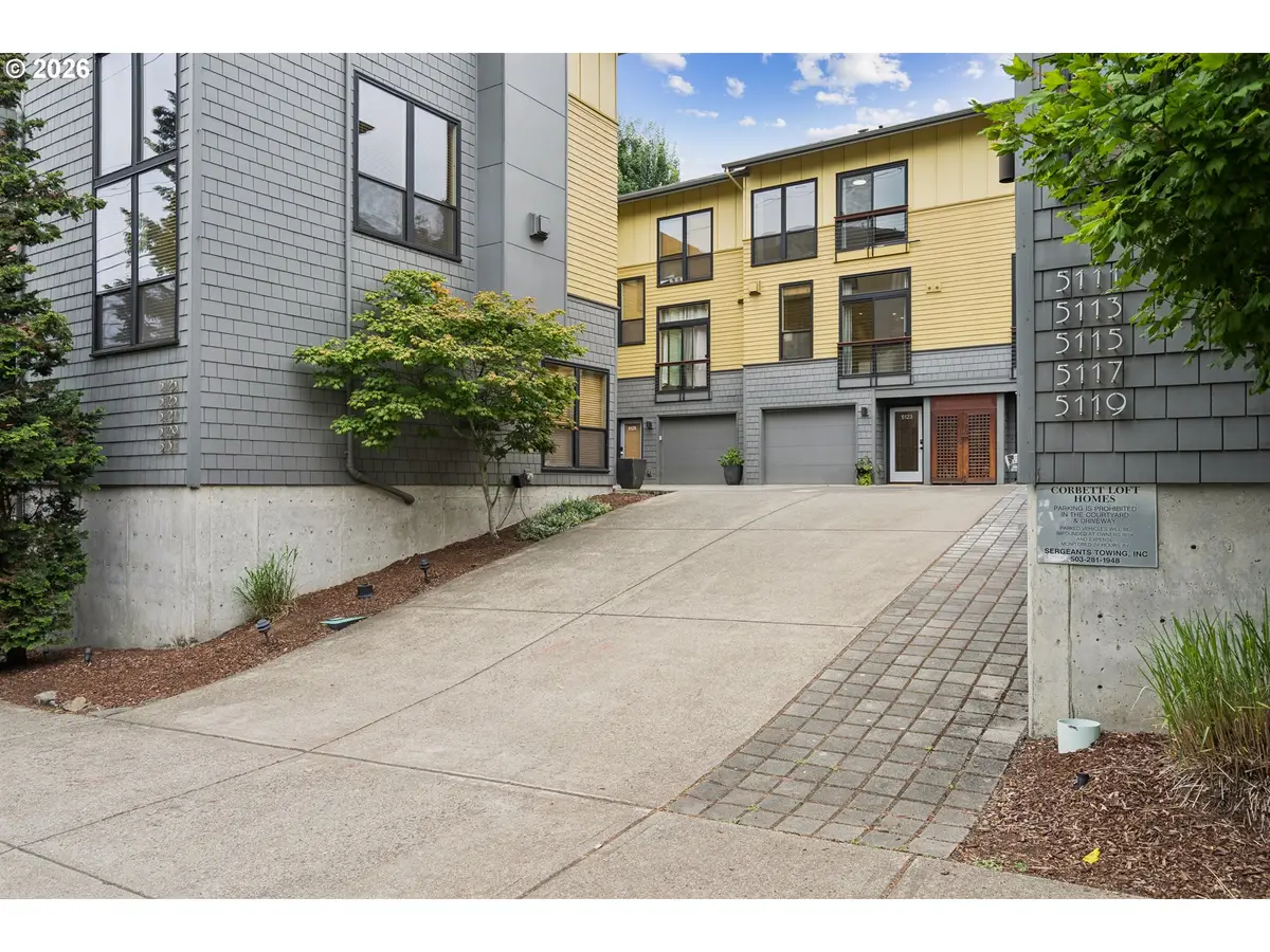 5123 S Corbett Ave #E, Portland, OR 97239 - #1