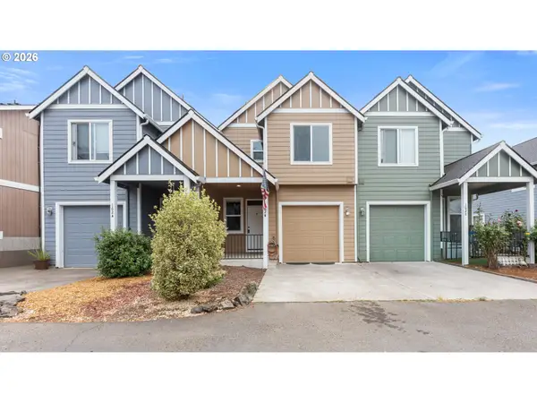 162 Fenton Ave, Molalla, OR 97038