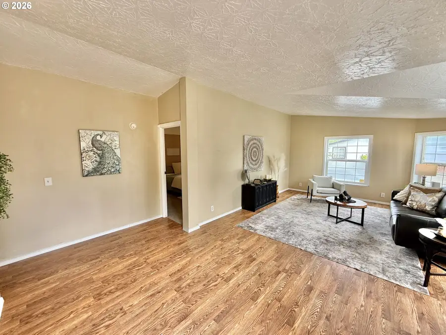 1282 E 3rd St #37, Lafayette, OR 97127 - #2