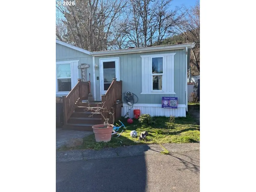 10901 SE Powell Blvd #5, Portland, OR 97266 - #3